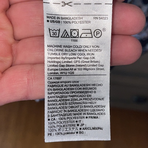 Banana Republic blouse, size medium - Picture 6 of 6